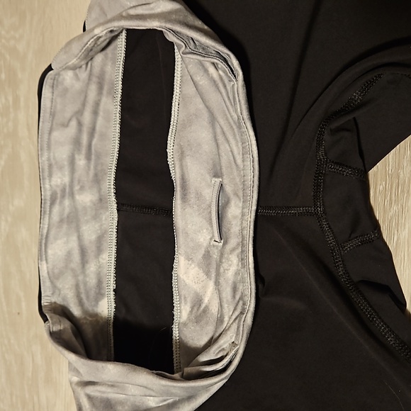 🩴Lululemon Run: Fast And Free Crop in Black / Blazer Fossil - Picture 11 of 16